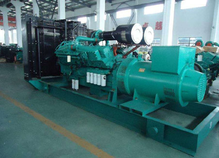 新干800kw康明斯柴油发电机组